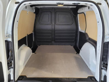 Photo 4 du bon plan RENAULT Kangoo Van L1 1.5 Blue dCi 95ch Grand Confort SÃ©same Ouvre Toi - 22 occasion à 18480 €