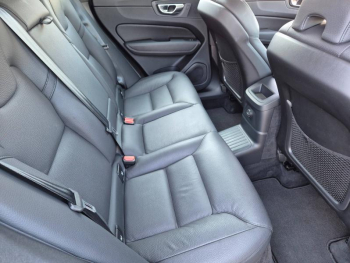 Photo 15 du bon plan VOLVO XC60 T6 Hybride Rechargeable 253 + 145ch Plus Style Dark Geartronic 8 AWD occasion à 54900 €