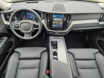 Photo 4 du bon plan VOLVO XC60 T6 Hybride Rechargeable 253 + 145ch Ultra Style Dark Geartronic 8 AWD occasion à 59900 €