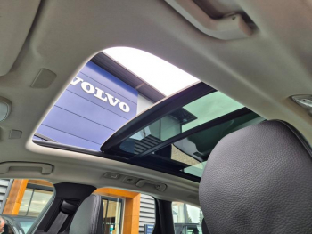 Photo 10 du bon plan VOLVO XC60 T6 Hybride Rechargeable 253 + 145ch Plus Style Dark Geartronic 8 AWD occasion à 56490 €