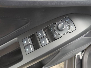 Photo 15 du bon plan FORD Focus 1.0 Flexifuel mHEV 125ch Titanium X Business occasion à 23990 €
