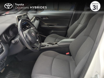 Photo 11 du bon plan TOYOTA C-HR 122h Graphic 2WD E-CVT RC18 occasion à 17490 €