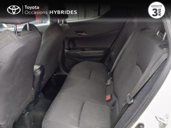 Photo 12 du bon plan TOYOTA C-HR 122h Graphic 2WD E-CVT RC18 occasion à 17490 €