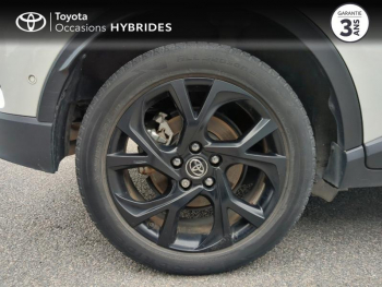 Photo 16 du bon plan TOYOTA C-HR 122h Graphic 2WD E-CVT RC18 occasion à 17490 €