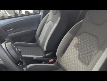 Photo 12 du bon plan TOYOTA Aygo X 1.0 VVT-i 72ch Air Design MY23 occasion à 16549 €