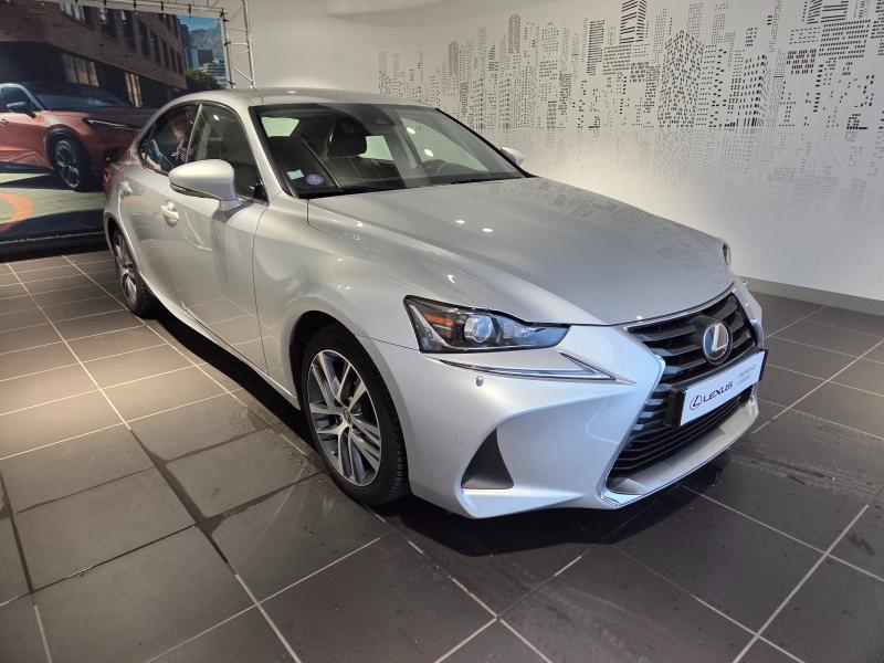 Bon plan LEXUS IS 300h Luxe occasion à 23900 €