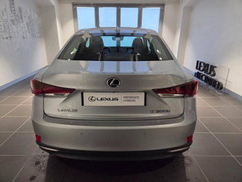 Photo 14 du bon plan LEXUS IS 300h Luxe occasion à 23900 €