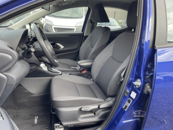 Photo 6 du bon plan TOYOTA Yaris 116h Dynamic 5p MY22 occasion à 18990 €