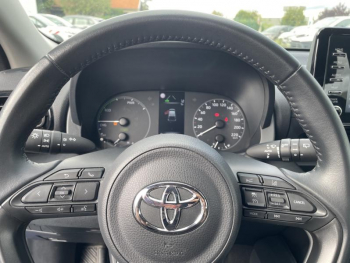 Photo 14 du bon plan TOYOTA Yaris 116h Dynamic 5p MY22 occasion à 18990 €
