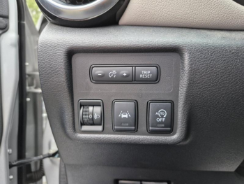 Photo 17 du bon plan NISSAN Micra 1.0 IG-T 92ch Made in France 2021.5 occasion à 9490 €