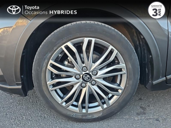 Photo 16 du bon plan TOYOTA C-HR 122h Distinctive 2WD E-CVT MY22 occasion à 24990 €