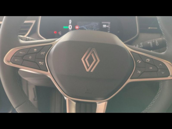 Photo 21 du bon plan RENAULT Clio 1.6 E-Tech 145ch full hybrid Techno - 24 occasion à 23490 €