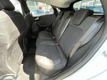 Photo 16 du bon plan FORD Puma 1.0 EcoBoost 125ch S&S mHEV Titanium Powershift occasion à 22440 €