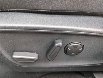 Photo 18 du bon plan FORD Kuga 2.5 Duratec 190ch FHEV E85 ST-Line X BVA occasion à 27000 €