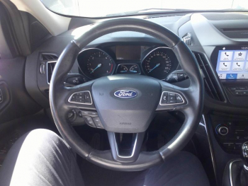 Photo 2 du bon plan FORD Kuga 2.0 TDCi 150ch Stop&Start Titanium 4x2 Euro6.2 occasion à 17900 €