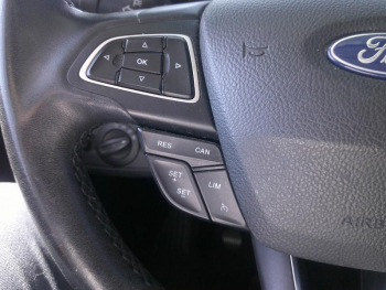 Photo 11 du bon plan FORD Kuga 2.0 TDCi 150ch Stop&Start Titanium 4x2 Euro6.2 occasion à 17900 €