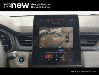Photo 22 du bon plan RENAULT Captur 1.6 E-Tech hybride rechargeable 160ch Initiale Paris -21 occasion à 21490 €