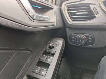 Photo 9 du bon plan FORD Focus 1.0 Flexifuel mHEV 125ch Titanium X Business occasion à 23800 €