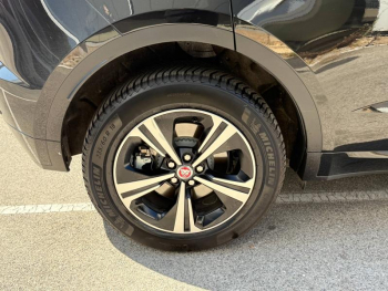 Photo 9 du bon plan JAGUAR E-Pace P300e PHEV R-Dynamic S BVA AWD occasion à 41990 €