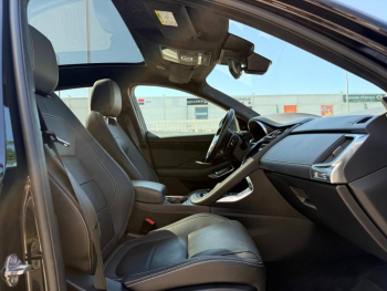 Photo 10 du bon plan JAGUAR E-Pace P300e PHEV R-Dynamic S BVA AWD occasion à 41990 €