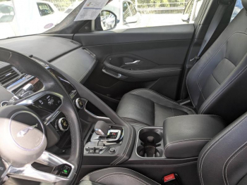Photo 13 du bon plan JAGUAR E-Pace P200 FlexFuel MHEV BVA AWD occasion à 32990 €