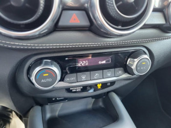 Photo 24 du bon plan NISSAN Juke 1.0 DIG-T 117ch N-Connecta occasion à 15990 €
