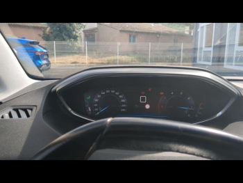 Photo 8 du bon plan PEUGEOT 3008 1.5 BlueHDi 130ch E6.c Allure S&S occasion à 16990 €