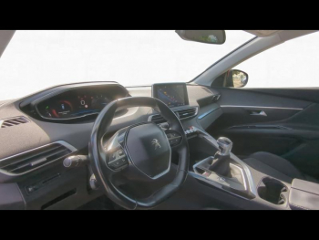 Photo 32 du bon plan PEUGEOT 3008 1.5 BlueHDi 130ch E6.c Allure S&S occasion à 16990 €