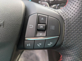 Photo 11 du bon plan FORD Puma 1.0 EcoBoost 125ch S&S mHEV ST-Line Powershift occasion à 20990 €