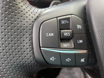 Photo 14 du bon plan FORD Puma 1.0 EcoBoost 125ch S&S mHEV ST-Line Powershift occasion à 20990 €