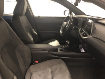 Photo 14 du bon plan LEXUS UX 250h Pack Business 2WD occasion à 23880 €