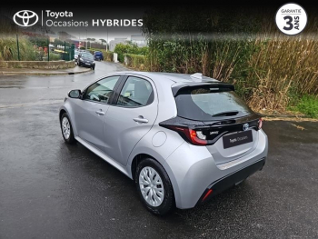 Photo 2 du bon plan TOYOTA Yaris 116h Dynamic Business 5p + Programme Beyond Zero Academy MY22 occasion à 19990 €