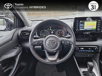 Photo 23 du bon plan TOYOTA Yaris 116h Dynamic Business 5p + Programme Beyond Zero Academy MY22 occasion à 19990 €