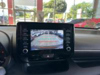 Photo 18 du bon plan TOYOTA Yaris 116h Dynamic Business 5p + Programme Beyond Zero Academy MY22 occasion à 19990 €