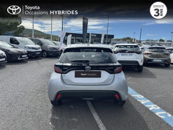 Photo 4 du bon plan TOYOTA Yaris 116h Dynamic Business 5p + Programme Beyond Zero Academy MY22 occasion à 21990 €
