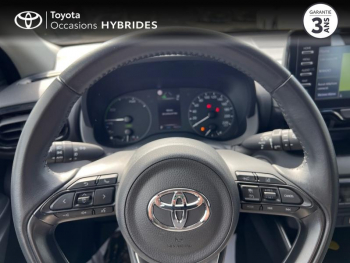 Photo 13 du bon plan TOYOTA Yaris 116h Dynamic Business 5p + Programme Beyond Zero Academy MY22 occasion à 21990 €