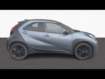 Photo 4 du bon plan TOYOTA Aygo X 1.0 VVT-i 72ch Air Design MY23 occasion à 16549 €