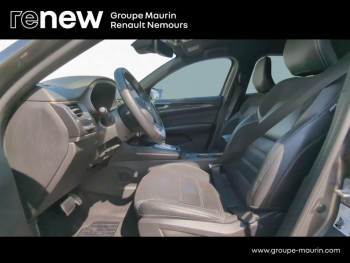 Photo 15 du bon plan RENAULT Arkana 1.6 E-Tech hybride 145ch Engineered -22 occasion à 24490 €