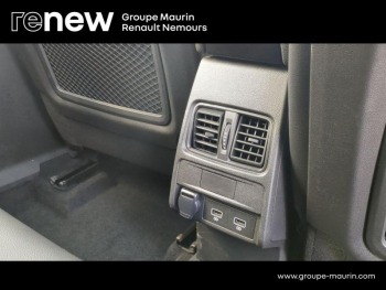 Photo 20 du bon plan RENAULT Arkana 1.6 E-Tech hybride 145ch Engineered -22 occasion à 24490 €