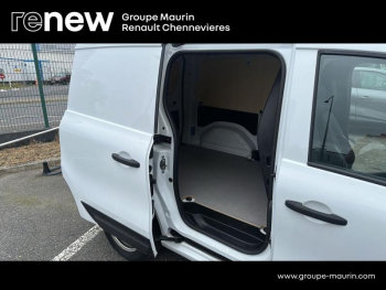 Photo 25 du bon plan RENAULT Kangoo Van L1 1.5 Blue dCi 95ch Grand Confort SÃ©same Ouvre Toi - 22 occasion à 18480 €