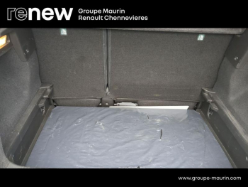 Photo 28 du bon plan RENAULT Captur 1.3 TCe 155ch FAP Intens EDC - 20 occasion à 18390 €