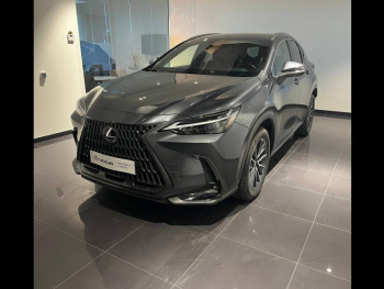 Photo 2 du bon plan LEXUS NX 450h+ Luxe 4WD occasion à 43990 €