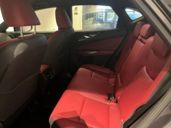 Photo 11 du bon plan LEXUS NX 450h+ Luxe 4WD occasion à 43990 €