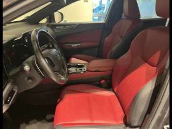Photo 15 du bon plan LEXUS NX 450h+ Luxe 4WD occasion à 43990 €