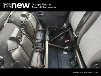 Photo 22 du bon plan RENAULT Master Fg VUL F3300 L2H2 2.3 Blue dCi 135ch Grand Confort Euro6 occasion à 24900 €