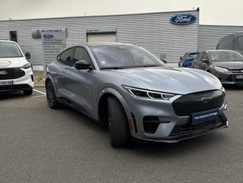 Photo 3 du bon plan FORD Mustang Mach-E Extended Range 99kWh 487ch AWD GT occasion à 49850 €