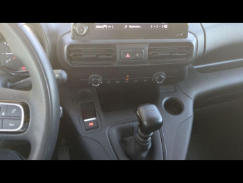 Photo 13 du bon plan TOYOTA PROACE CITY Medium 100 D-4D Business RC23 occasion à 21890 €