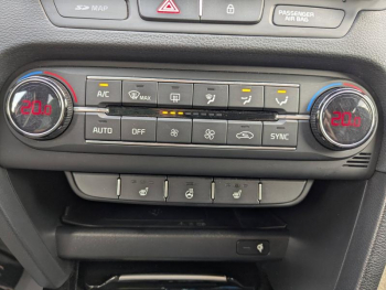 Photo 15 du bon plan KIA ProCeed 1.4 T-GDI 140ch GT Line Premium DCT7 occasion à 19490 €
