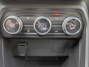 Photo 16 du bon plan DACIA Sandero 1.0 TCe 90ch Stepway Expression occasion à 12490 €
