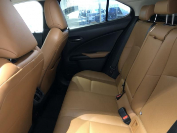 Photo 10 du bon plan LEXUS UX 250h 4WD Executive MY19 occasion à 22990 €